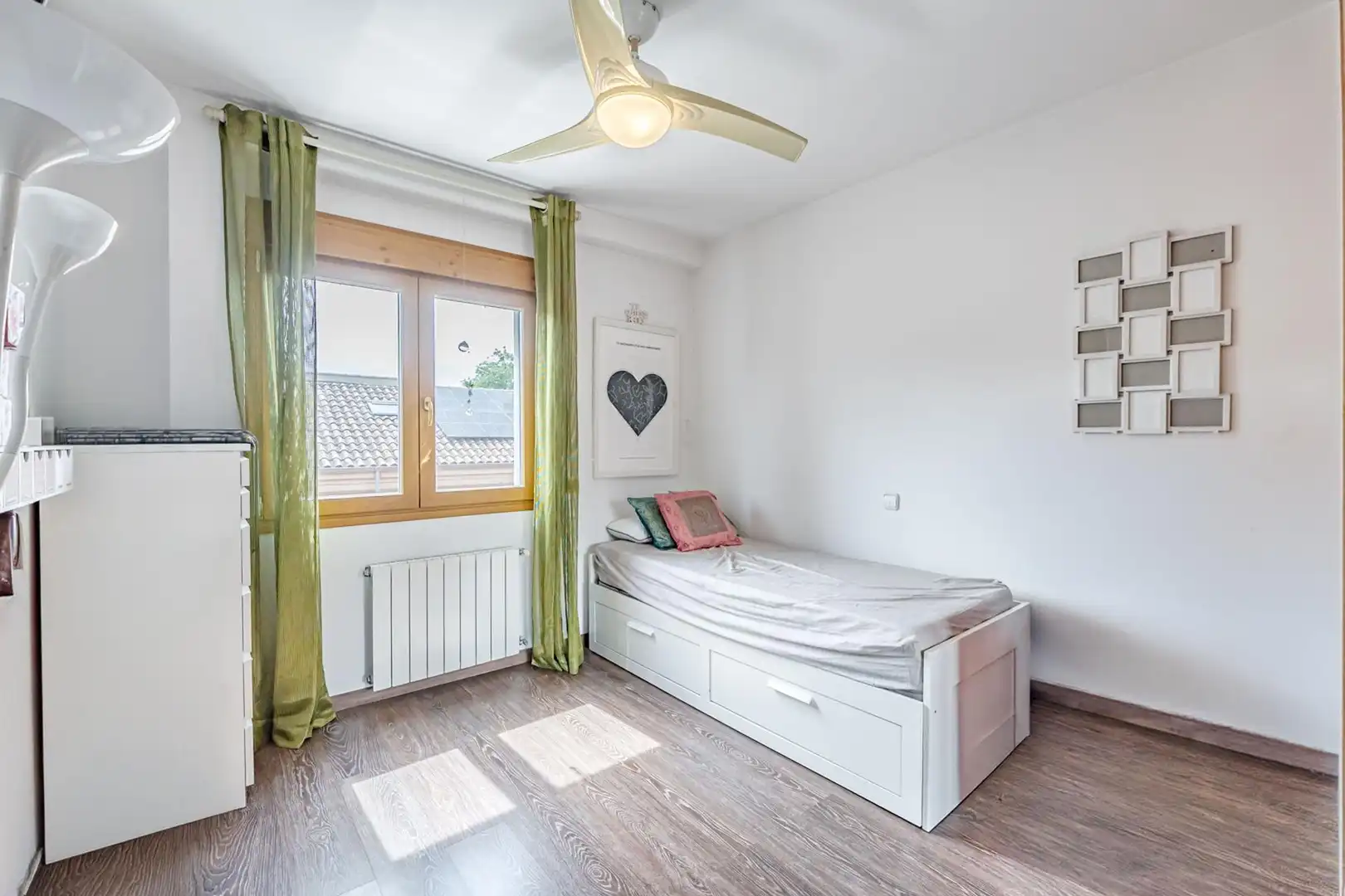 Bedroom of Detached homes for sale in Valdemoro  with Air Conditioner and Heating