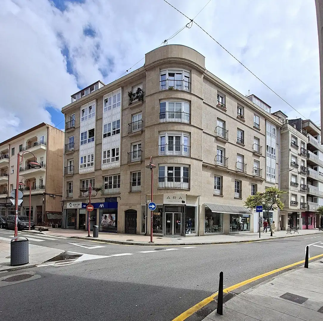 Gewerbefläche zum Verkauf in Calle Calle Arapiles 7, imagen 3