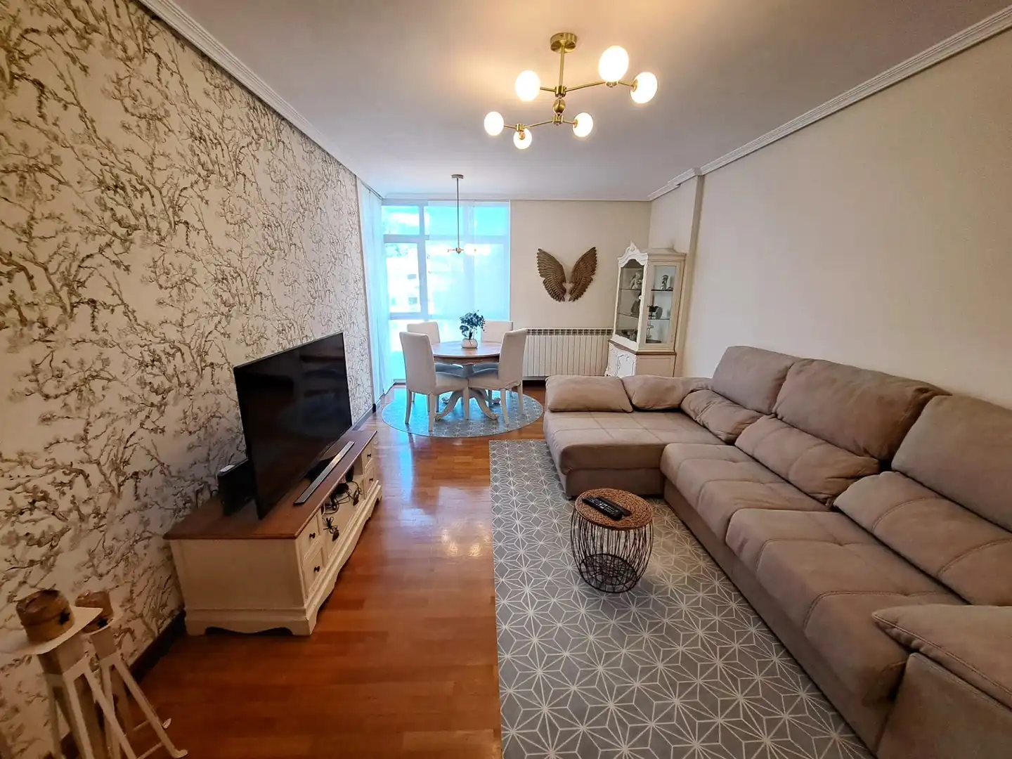 Sala de estar de Piso en venta en Haro con Calefacción, Terraza y Trastero