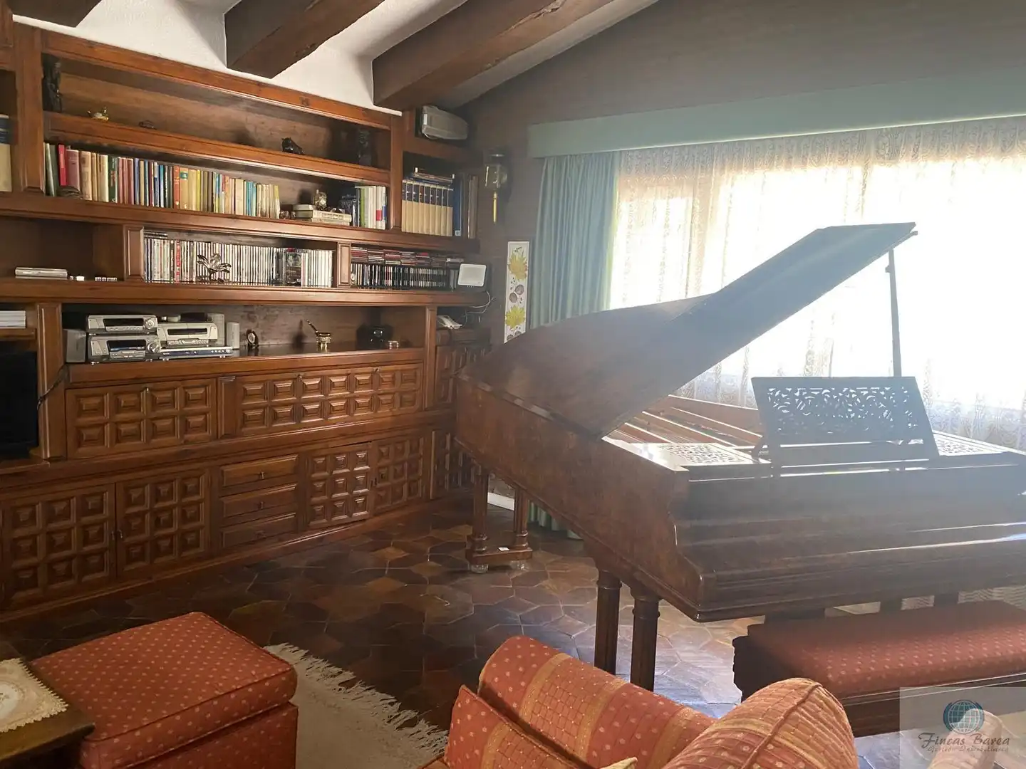 Chalet con piscina en venta en Castillo Sohail - Myramar, imagen 38