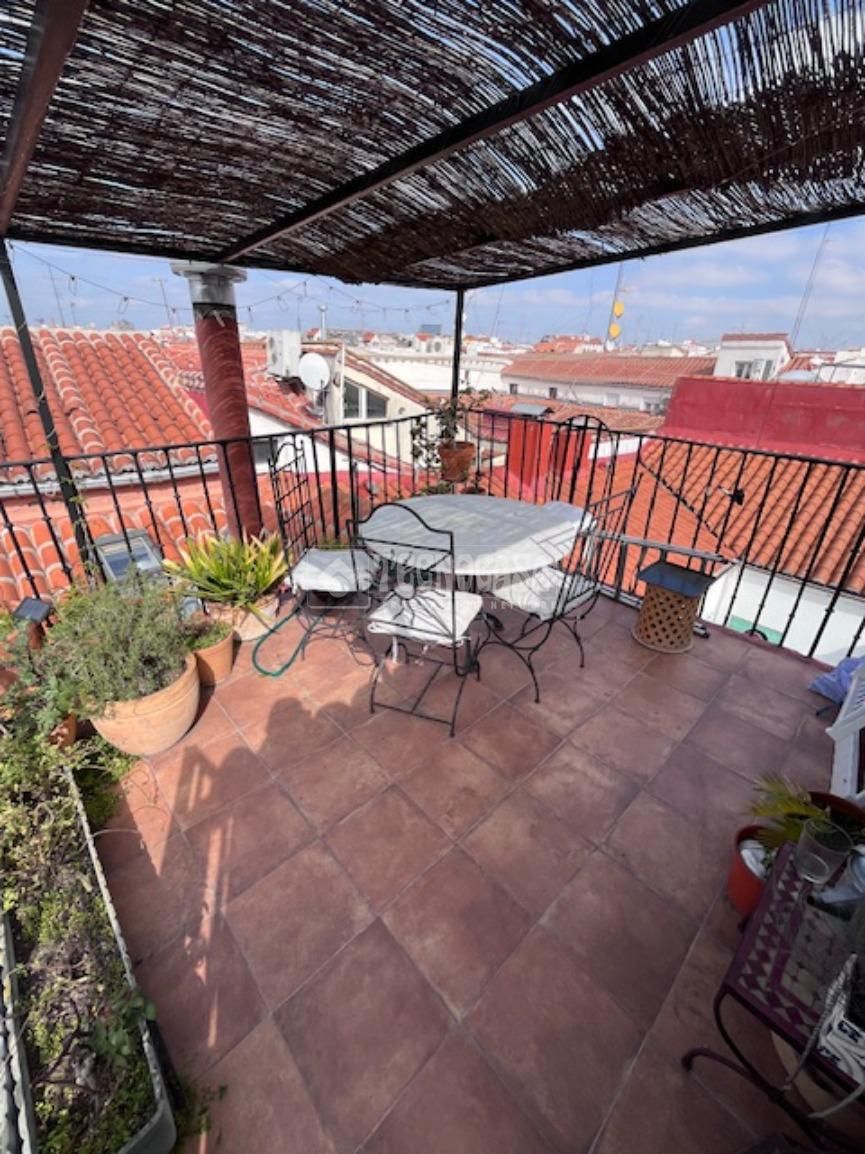 Dachboden zum Verkauf in C. de la Madera, Universidad - Malasaña, Centro