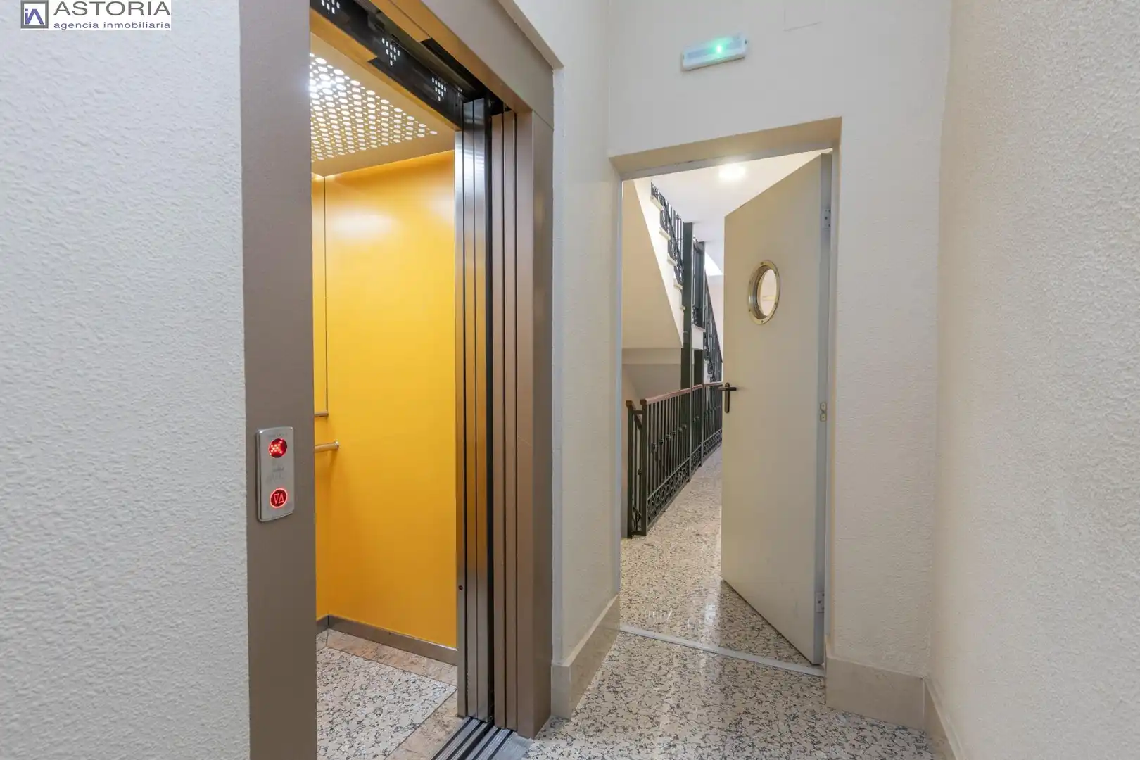 Wohnung zum Verkauf in Granada mit Klimaanlage und Heizung