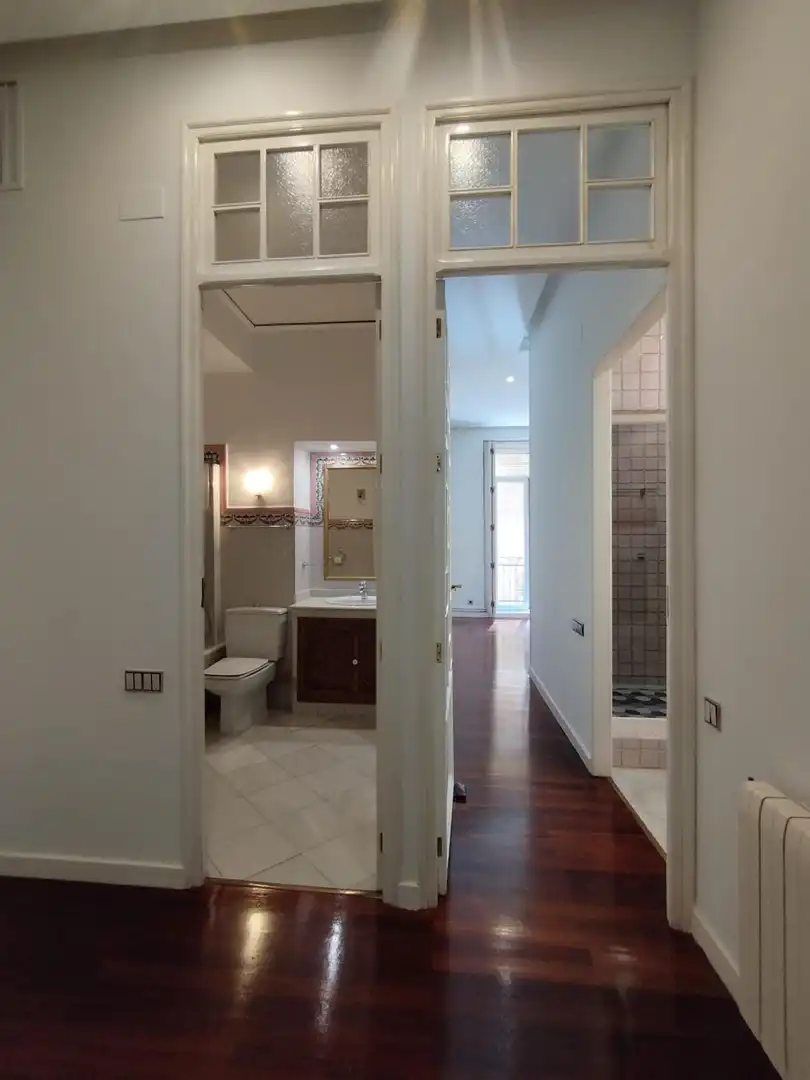 Bathroom of Flat for rent in Murcia  with Air Conditioner, Heating and Balcony