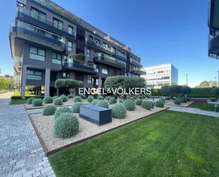 Terrassa de Apartament de lloguer en  Madrid Capital amb Aire condicionat, Calefacció i Piscina