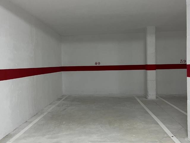 Garaje en Alquiler en Calle Alcalde García Peñuela, 10 en Tejares - Chamberí - Alcades