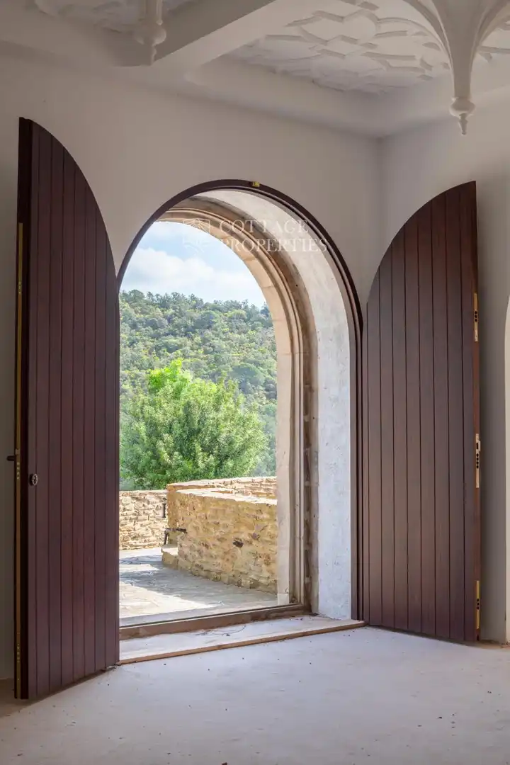 Country homes for sale in Llambilles  with Air Conditioner, Heating and Private garden