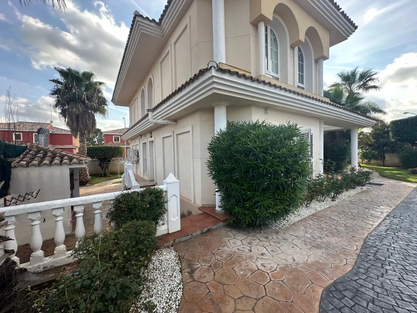 Exterior view of Houses for sale in L'Eliana  with Air Conditioner, Heating and Private garden