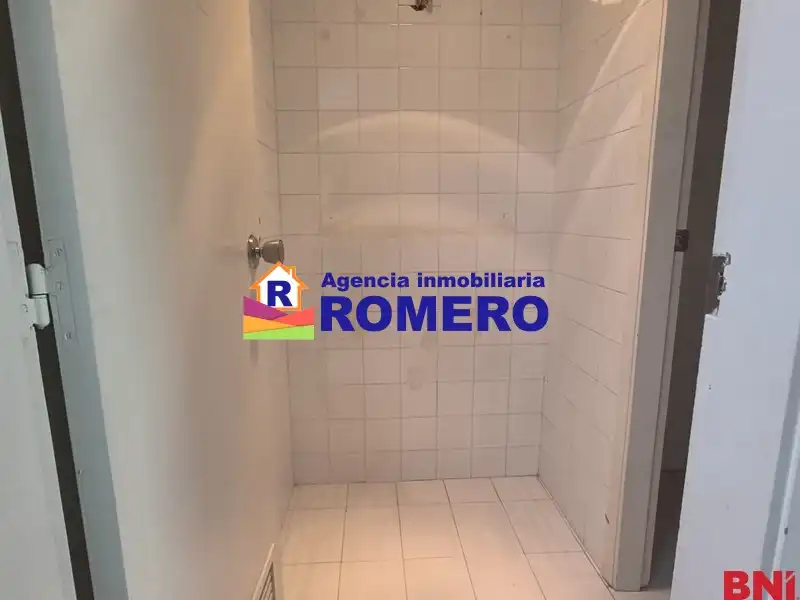 Local comercial de lloguer a Rúa de Laverde Ruiz, imagen 10