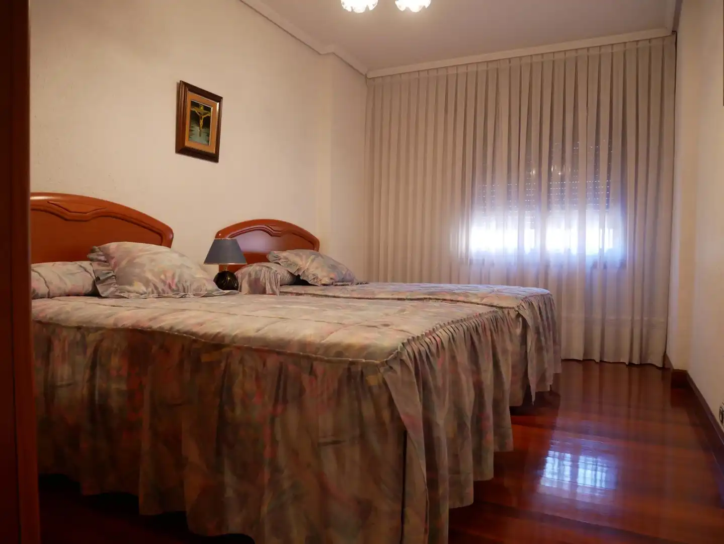 Habitación de Piso en venta en Basauri  con Calefacción y Balcón