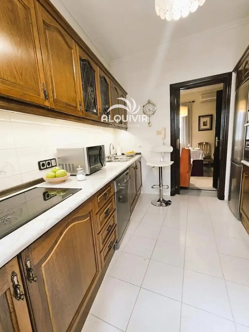 Cocina de Edificio en venta en Sevilla