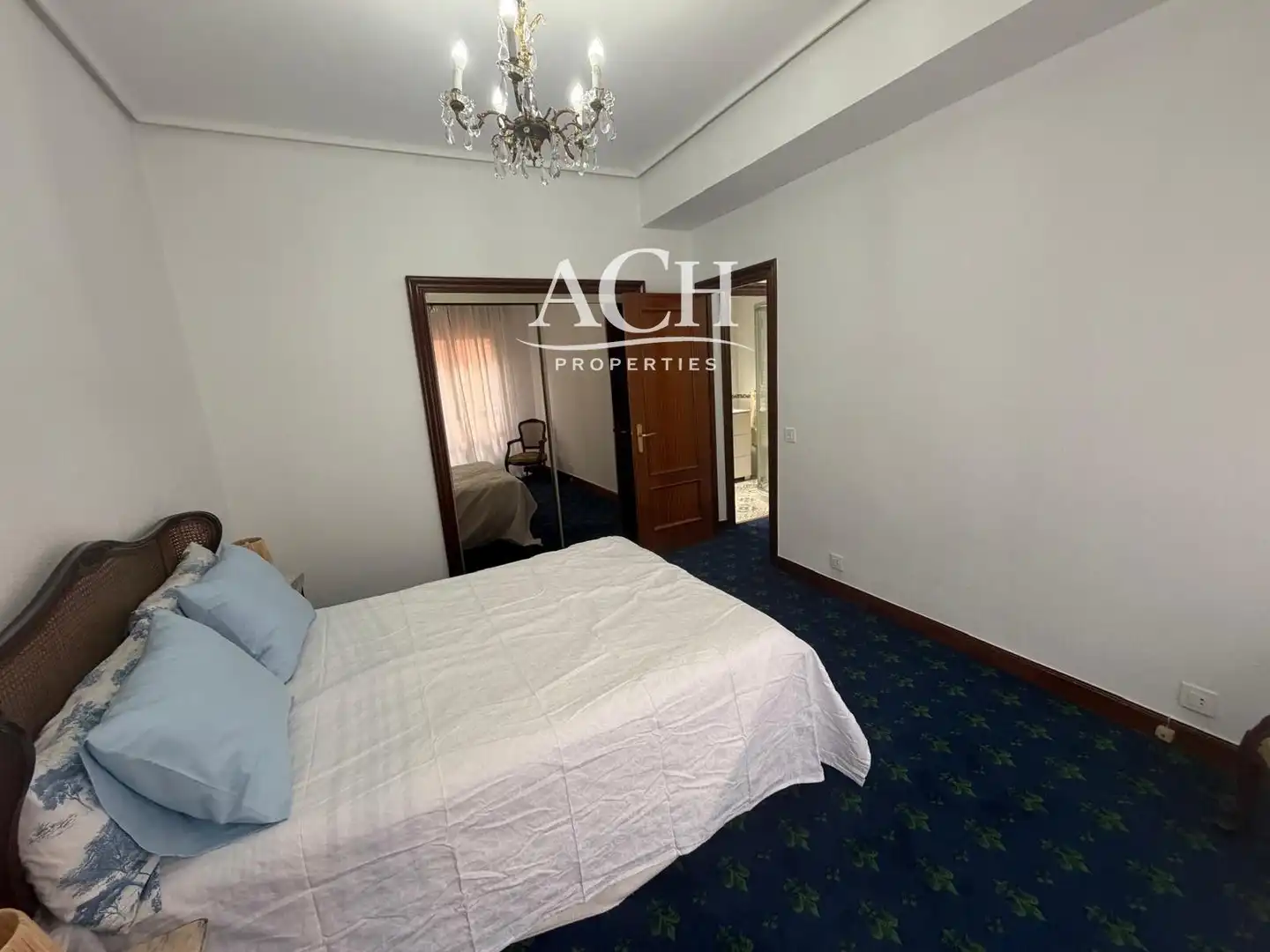 Schlafzimmer von Wohnung zur Miete in Bilbao  mit Heizung, Terrasse und Möbliert