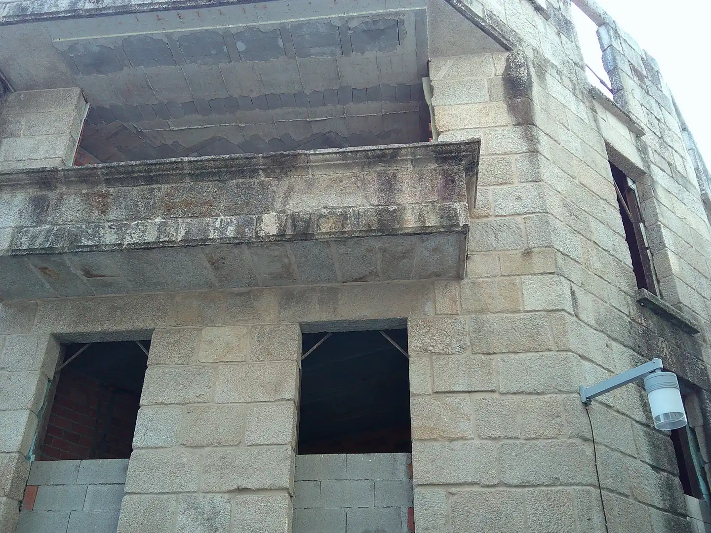Vista exterior de Edificio en venta en Marín
