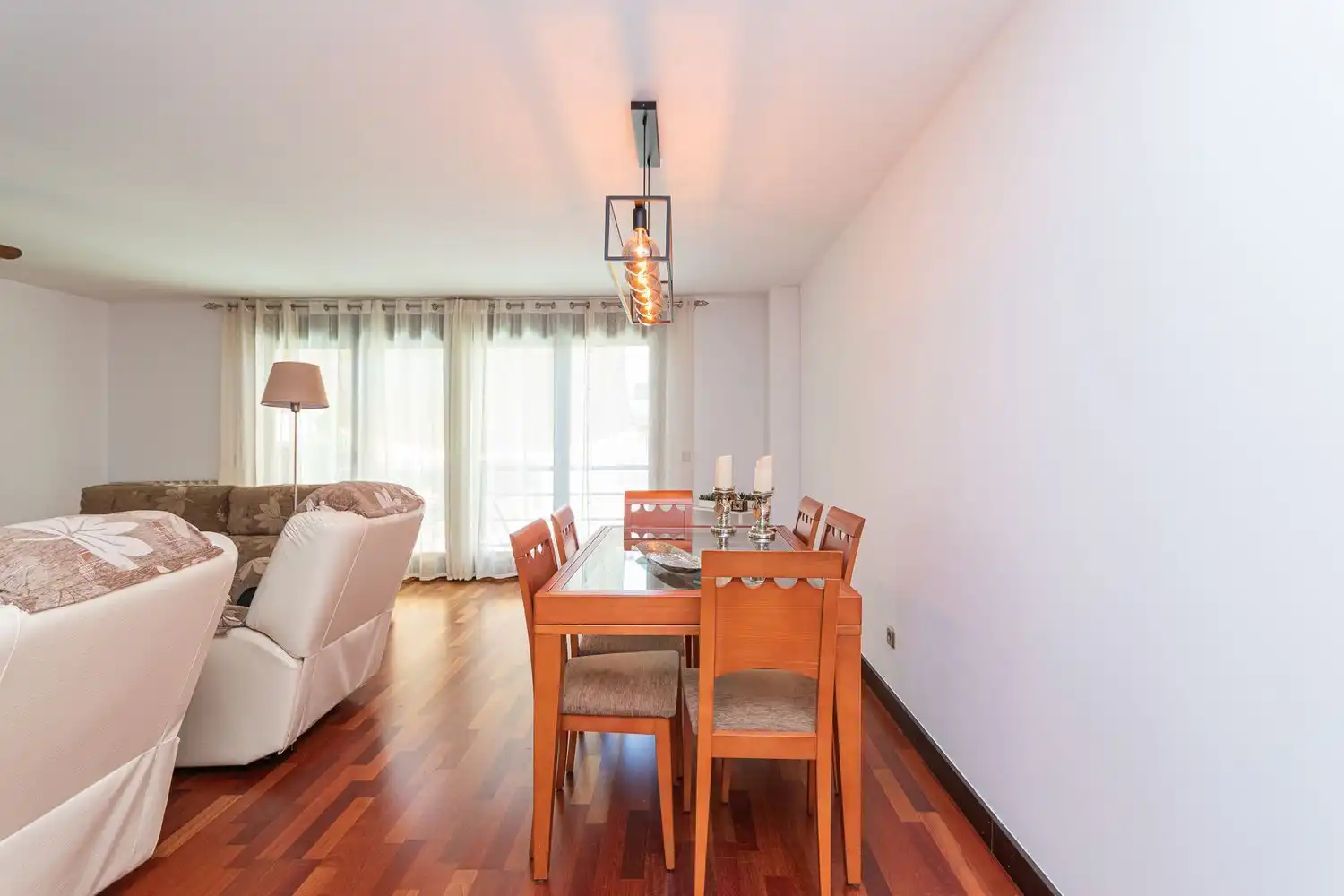 Dining room of Detached homes for sale in Fuenlabrada  with Air Conditioner, Heating and Storage room