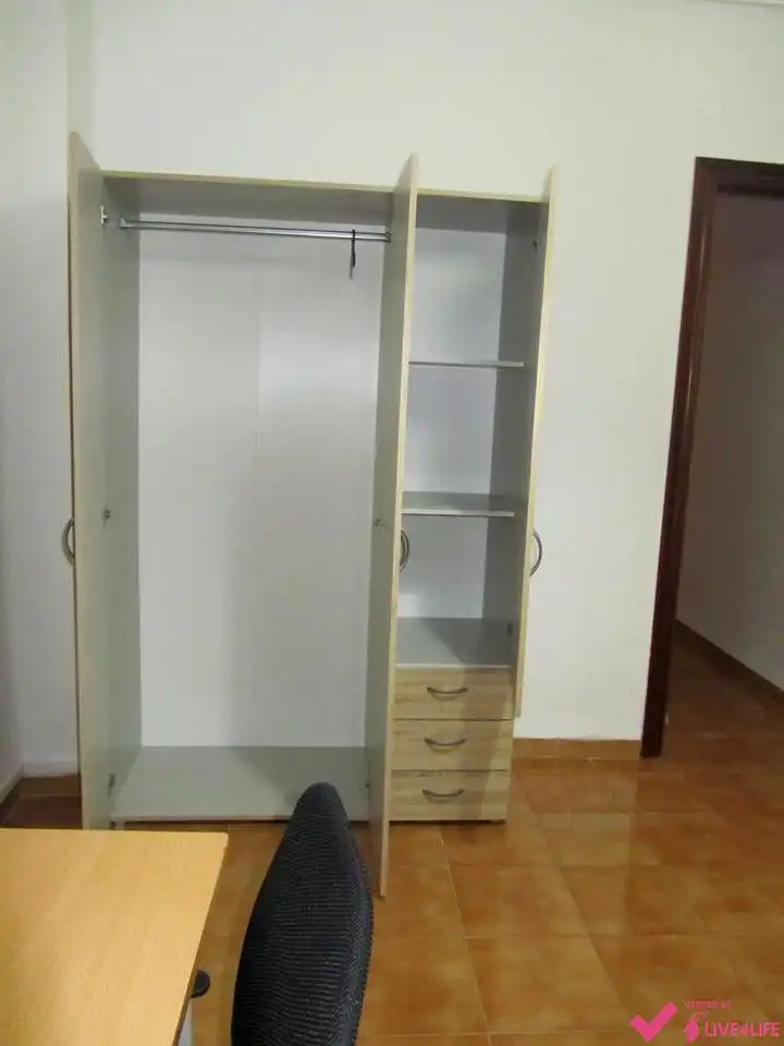Bedroom of Flat for rent in Valencia  with Terrace and Furnished