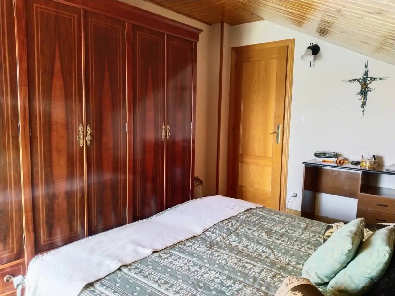 Dormitori de Casa o xalet en venda en Villariezo amb Calefacció, Jardí privat i Parquet