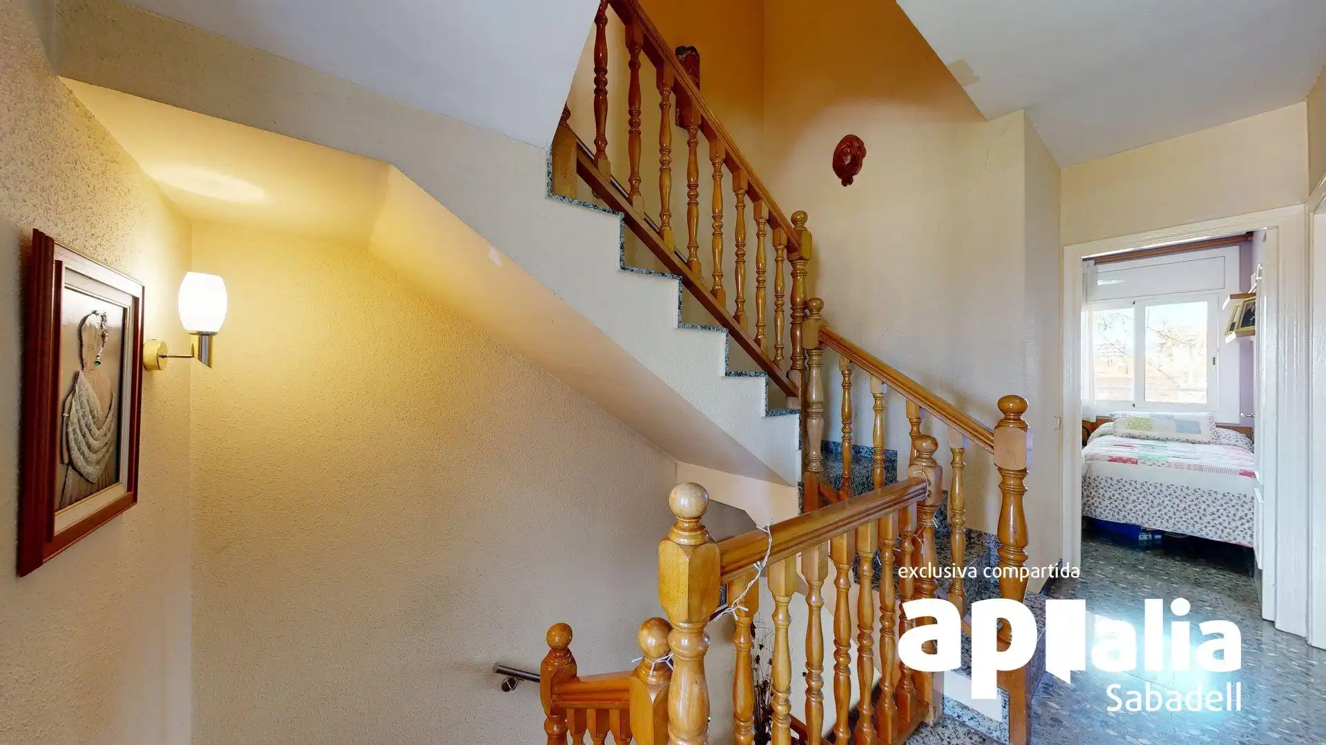 Casa adosada en venta en Barberà del Vallès con Calefacción, Terraza y Balcón
