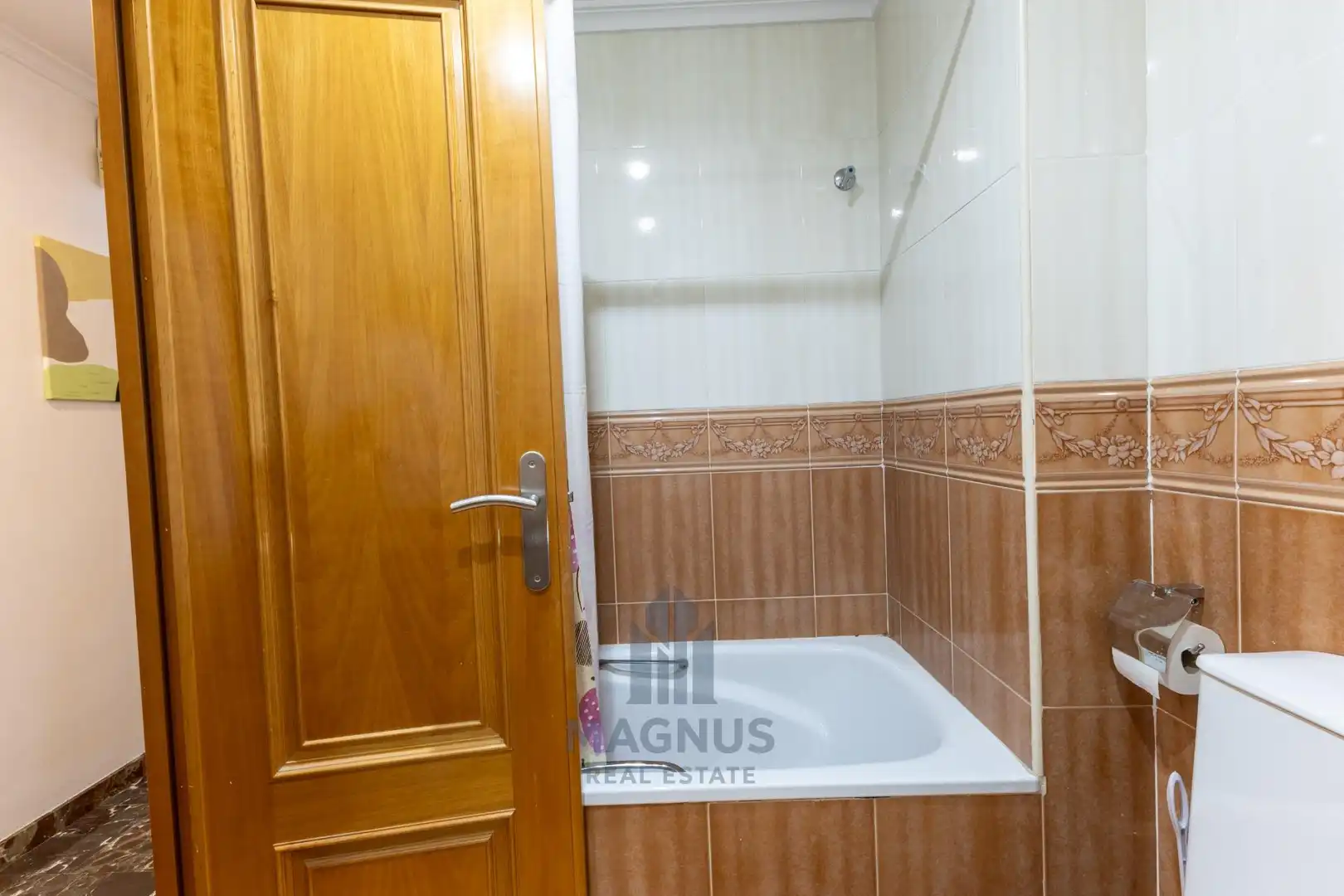 Baño de Piso en venta en Valencia con Aire acondicionado, Calefacción y Balcón