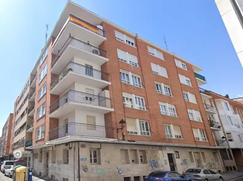 Wohnung mit Aufzug zum Verkauf in Calle Canónigo San Martín