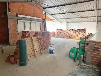 Nave industrial en venta en Santa Cruz de Bezana