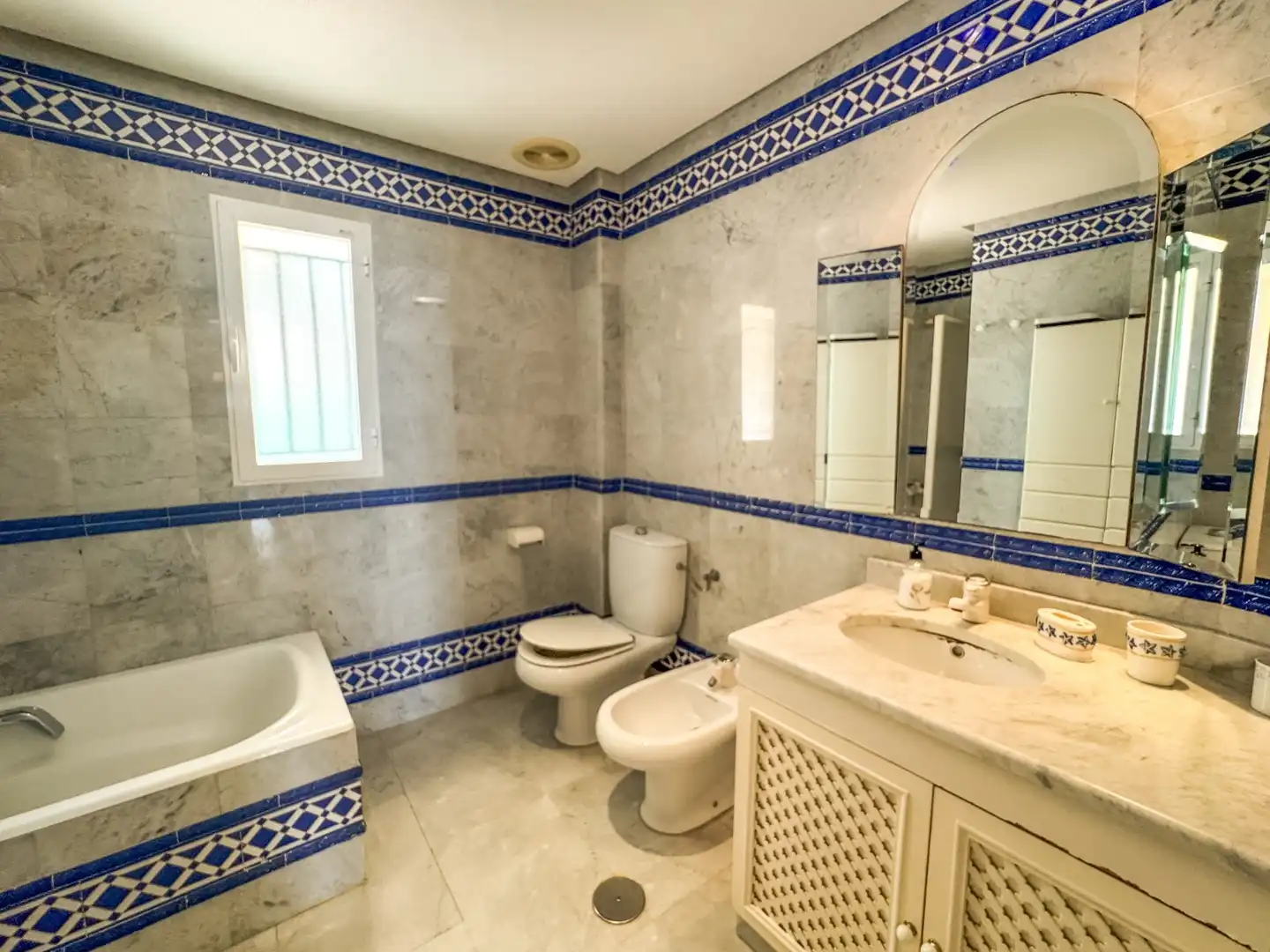 Bathroom of Duplexes for rent in Santa Pola  with Air Conditioner, Private garden and Terrace