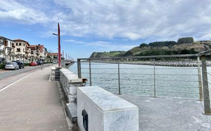 Vista exterior de Apartament en venda en Zumaia