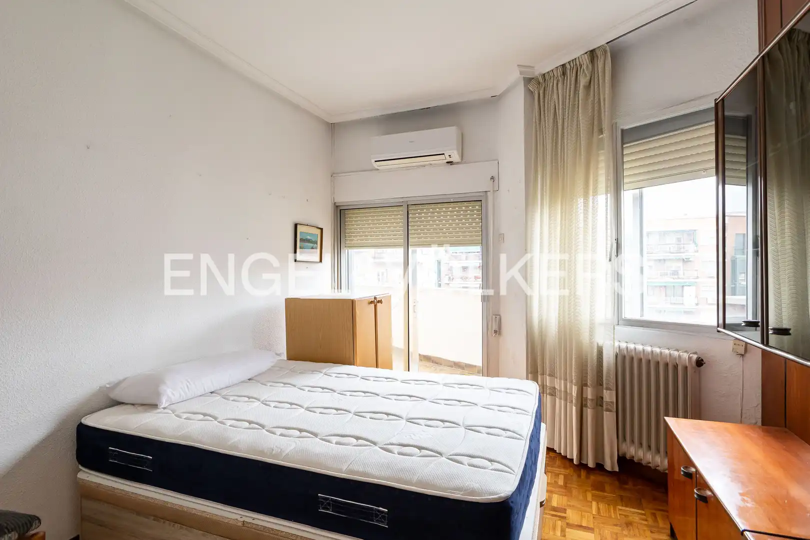 Schlafzimmer von Maisonette zum Verkauf in Madrid mit Klimaanlage, Heizung und Parkett