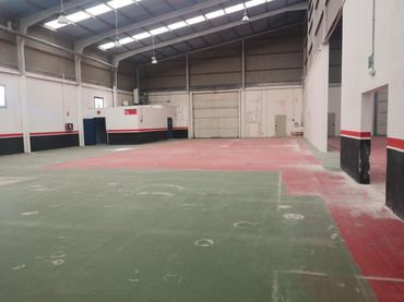 Industrial building to rent in Picassent