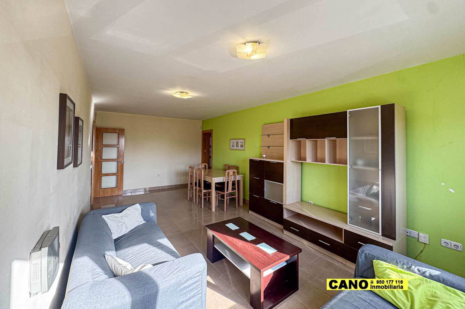 Living room of Flat for sale in  Almería Capital  with Air Conditioner, Heating and Storage room