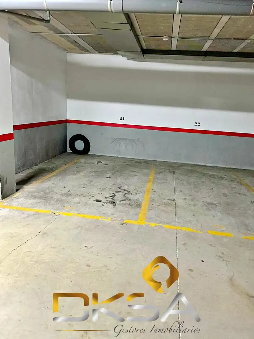 Parkplatz von Dachboden zum Verkauf in Torreblanca mit Klimaanlage, Terrasse und Möbliert