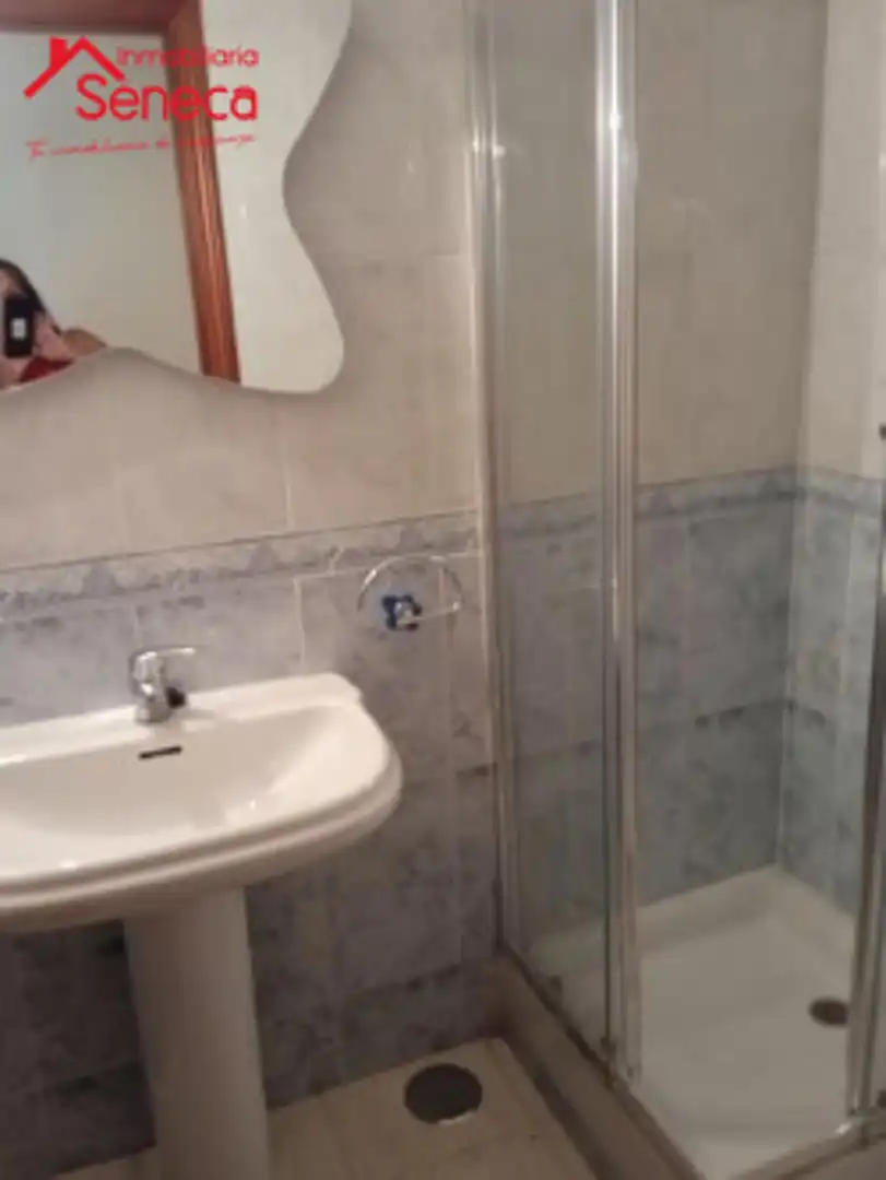 Bany de Pis en venda en Córdoba amb Aire condicionat, Calefacció i Terrassa