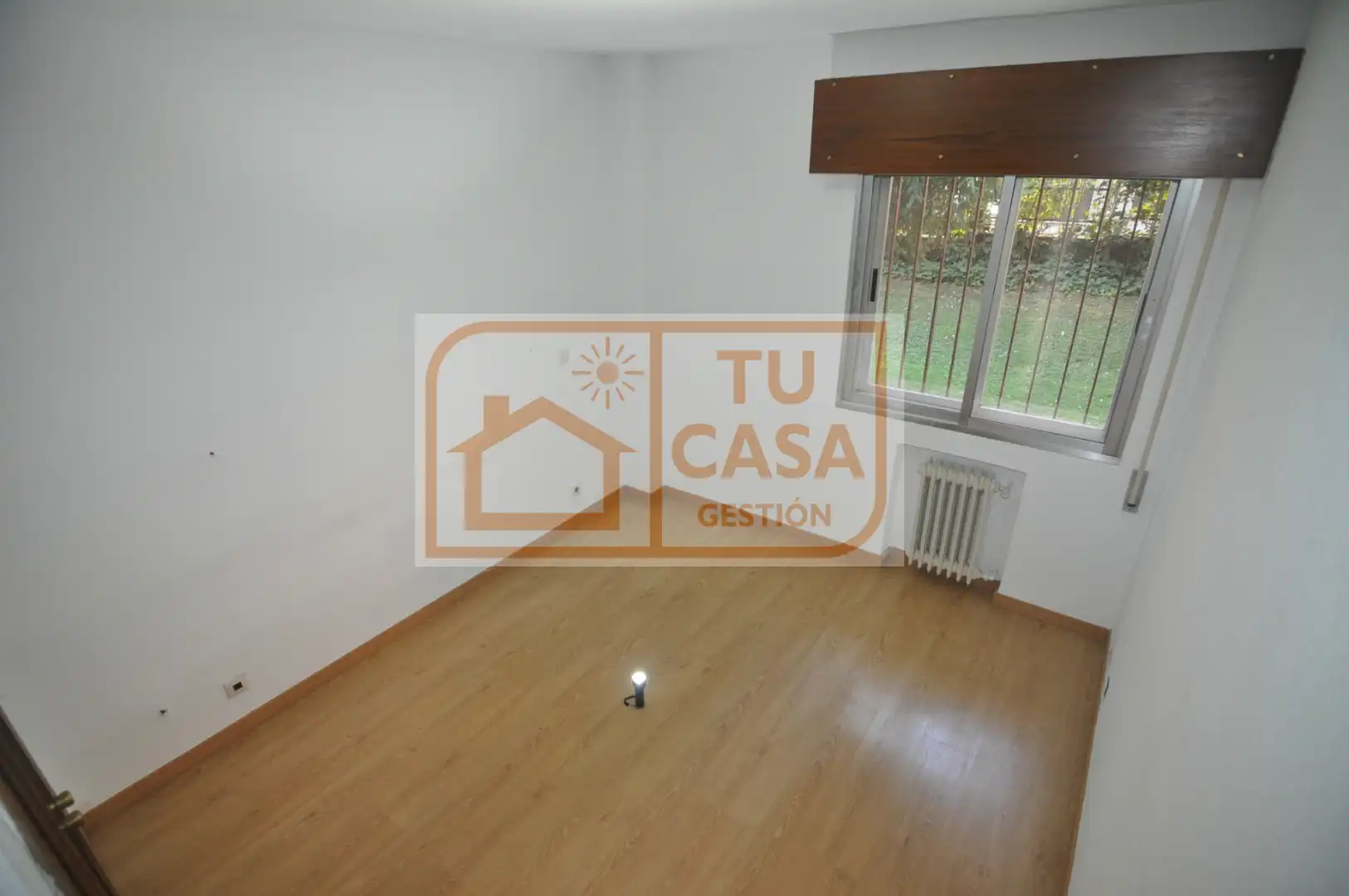 Dormitori de Pis en venda en Madrid amb Calefacció, Parquet i Terrassa