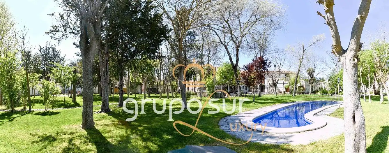 Garden of Country homes for sale in Olmedo  with Heating, Private garden and Parquet flooring