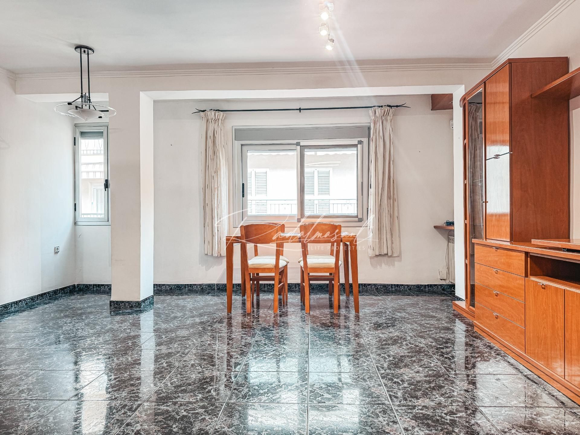 Menjador de Pis en venda en La Canonja amb Calefacció