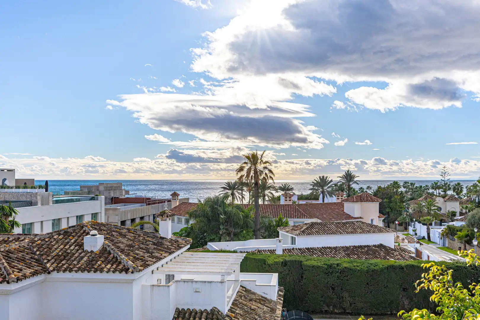 Vista exterior de Casa o chalet en venta en Marbella con Aire acondicionado, Jardín privado y Terraza