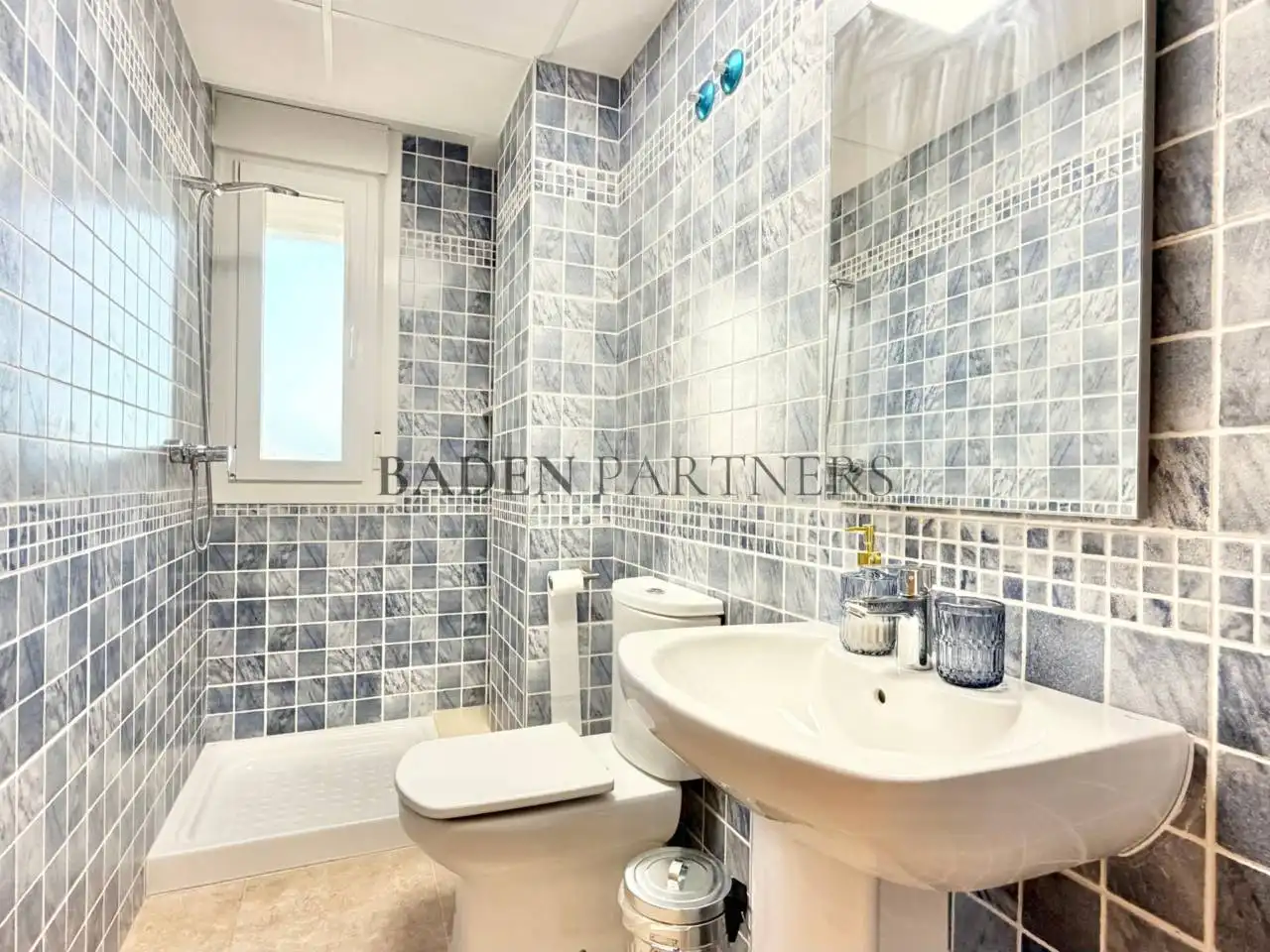 Bathroom of Flat for rent in Benicarló  with Air Conditioner, Furnished and Balcony