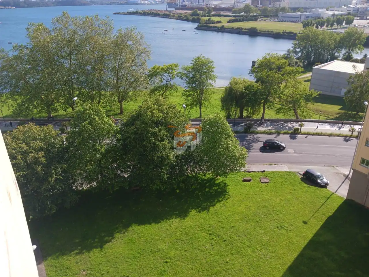 Apartamento en venta en Ferrol con Calefacción y Amueblado