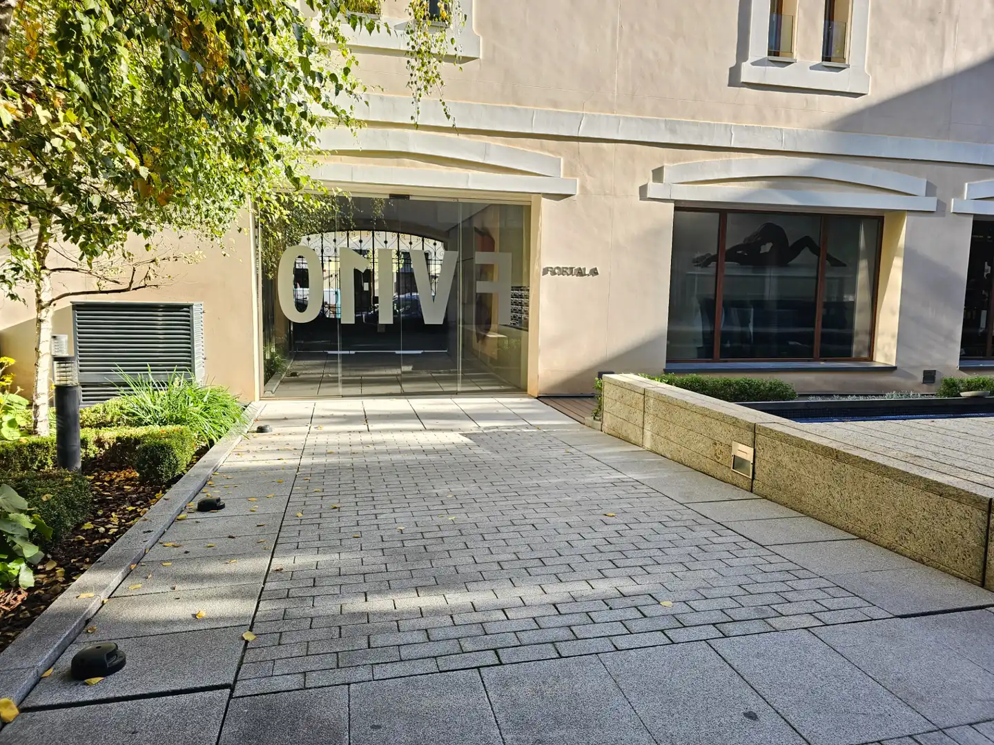 Vista exterior de Àtic en venda en Madrid amb Aire condicionat, Calefacció i Jardí privat