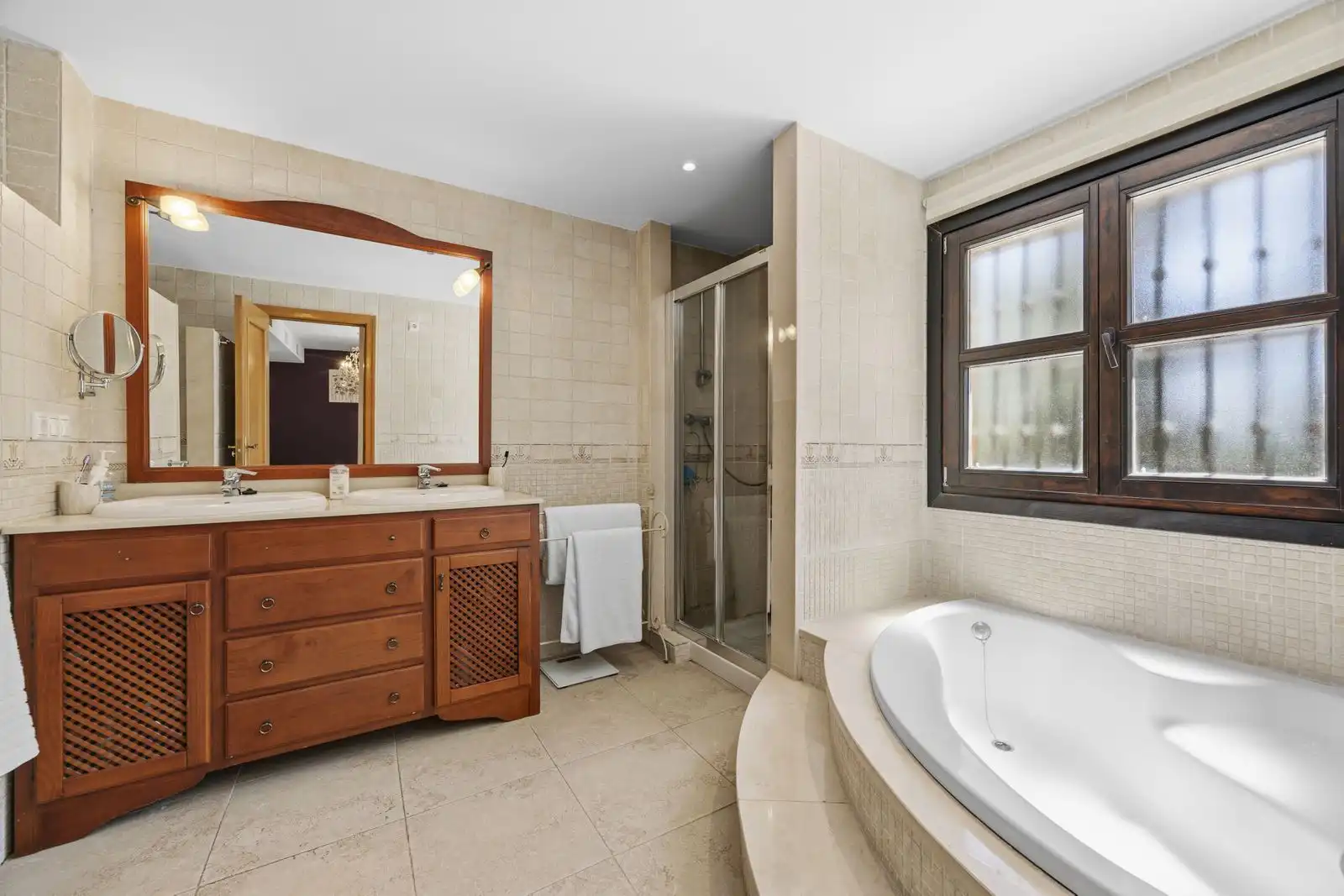 Chalet con piscina en venta en San Pedro de Alcántara, imagen 24
