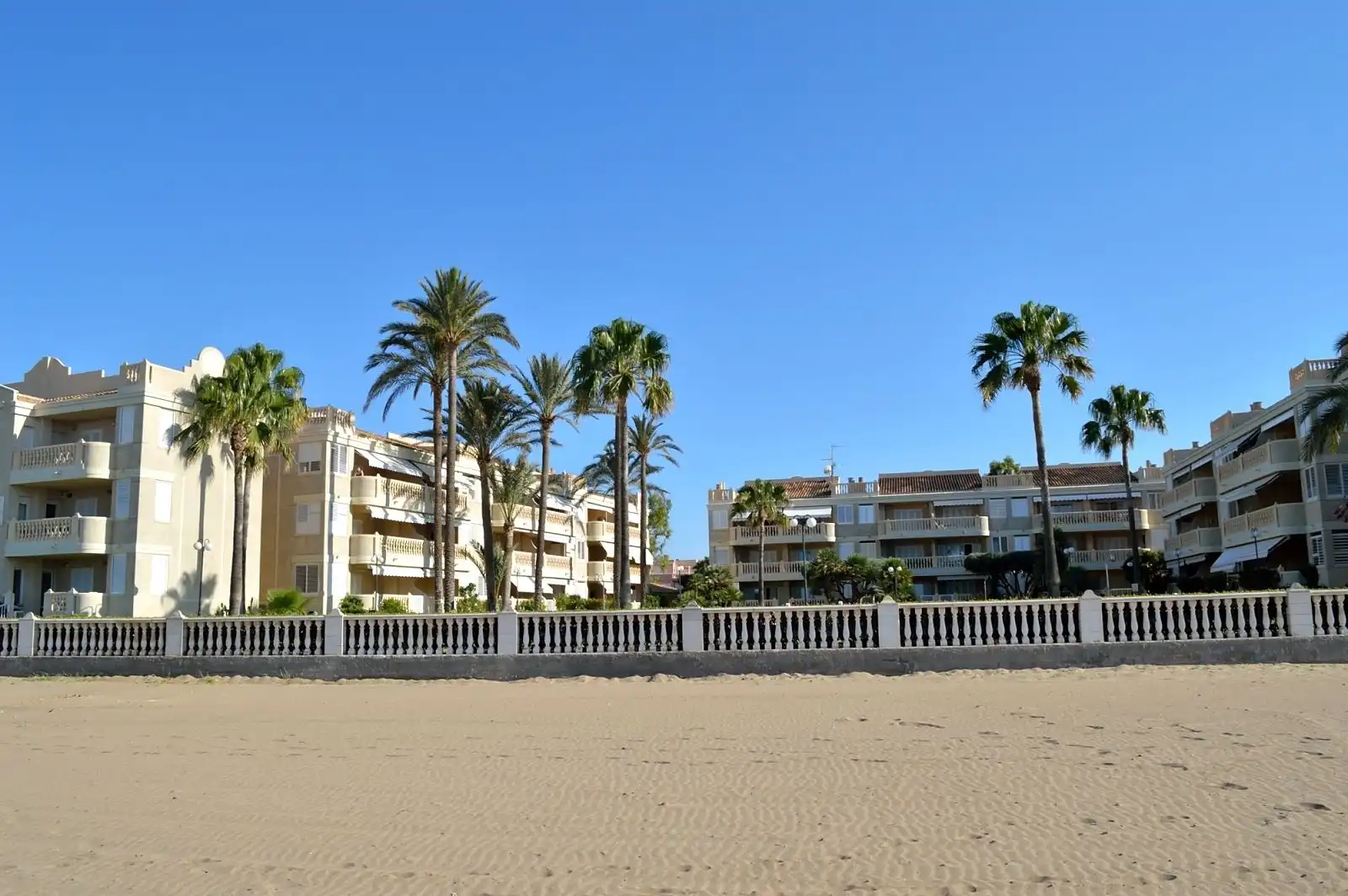 Appartement compact avec piscine à vendre à Las Marinas / Les Marines, imagen 2