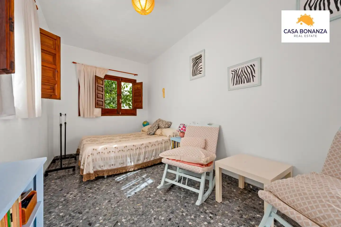 Bedroom of Houses for sale in Jete  with Private garden and Furnished