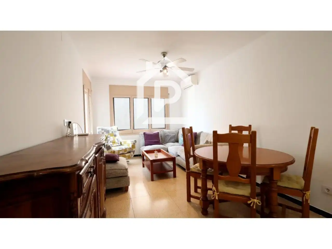 Wohnzimmer von Wohnung zur Miete in El Port