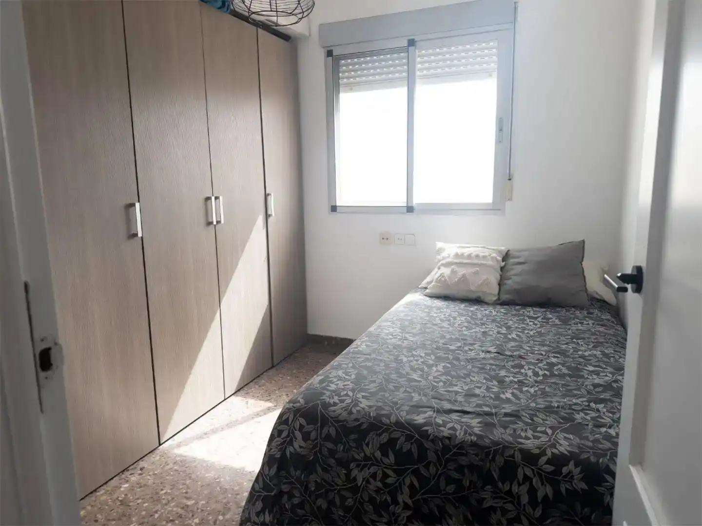 Habitación de Ático en venta en Paterna con Aire acondicionado