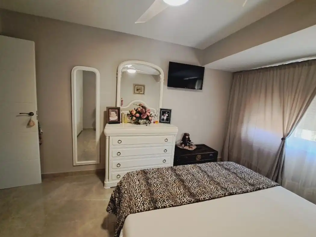 Piso con ascensor en venta en Calle Jaime María Buch 2, imagen 22