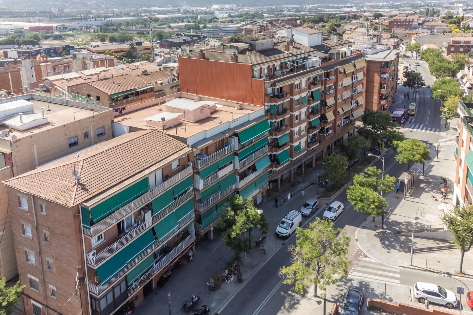 Außenansicht von Wohnung zum verkauf in Parets del Vallès mit Heizung, Terrasse und Balkon