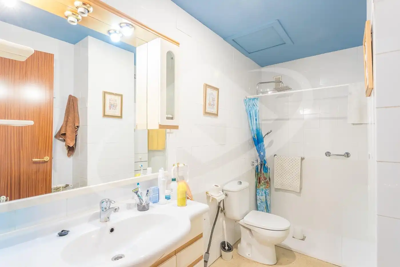 Bathroom of Flat for sale in Sabadell  with Heating and Balcony