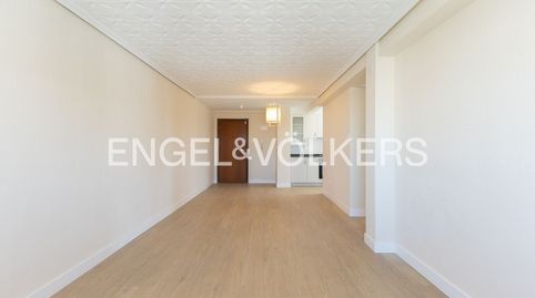 Foto 3 de Piso de alquiler en Na Rovella - Hermanos Maristas, Valencia Capital