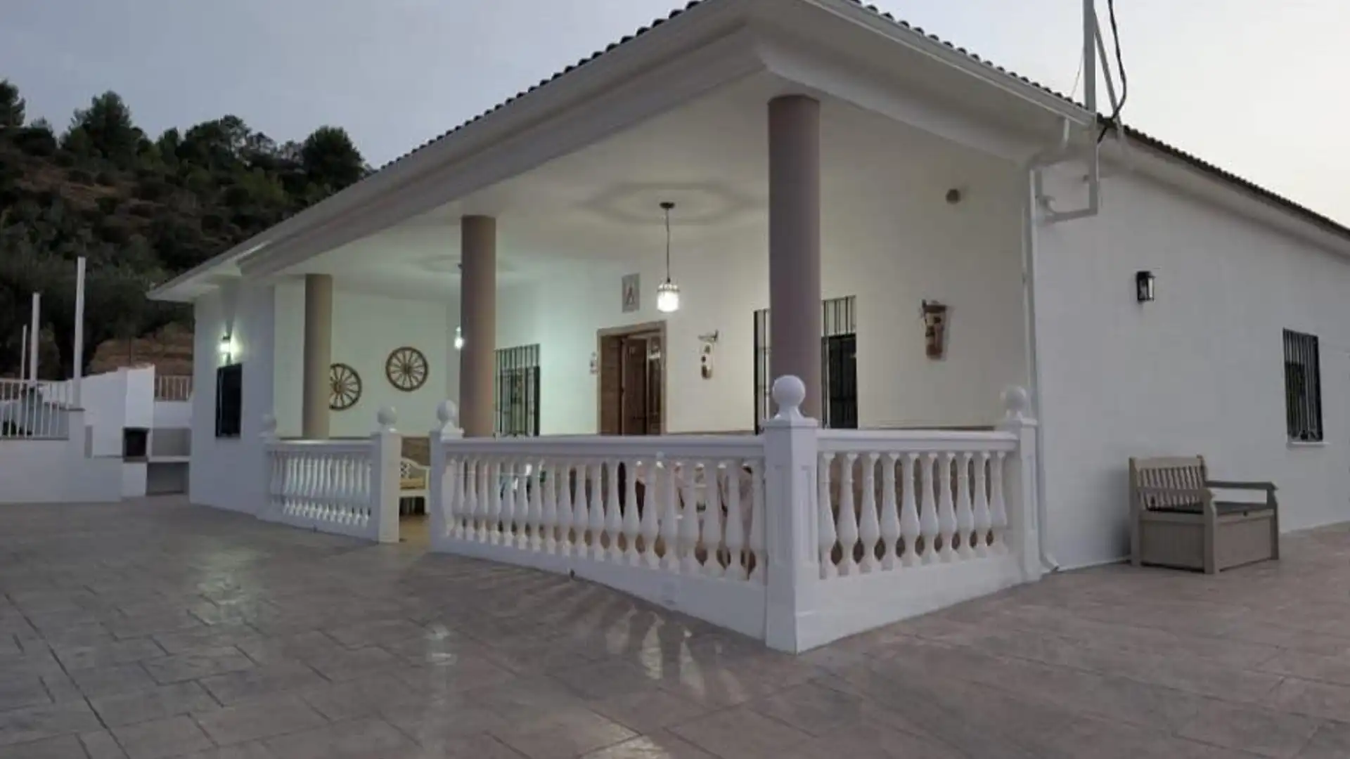 Country house zur Miete in Monda mit Privatgarten, Schwimmbad und Möbliert