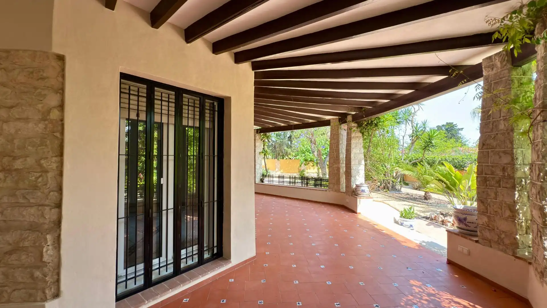 Terrassa de Casa o xalet en venda en Alicante / Alacant amb Aire condicionat, Calefacció i Jardí privat