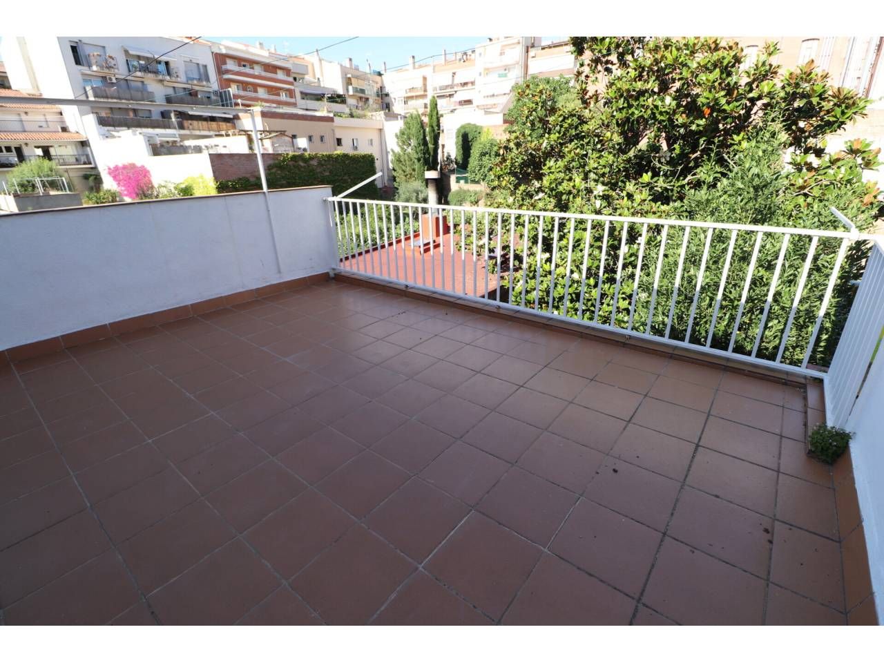 Terrace of House or chalet for sale in Terrassa  with Air Conditioner, Heating and Private garden