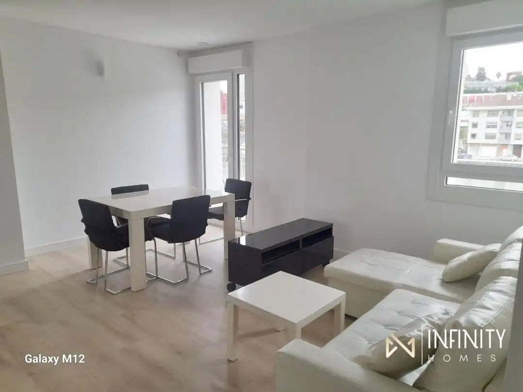 Living room of Flat for rent in Bilbao   with Heating and Balcony